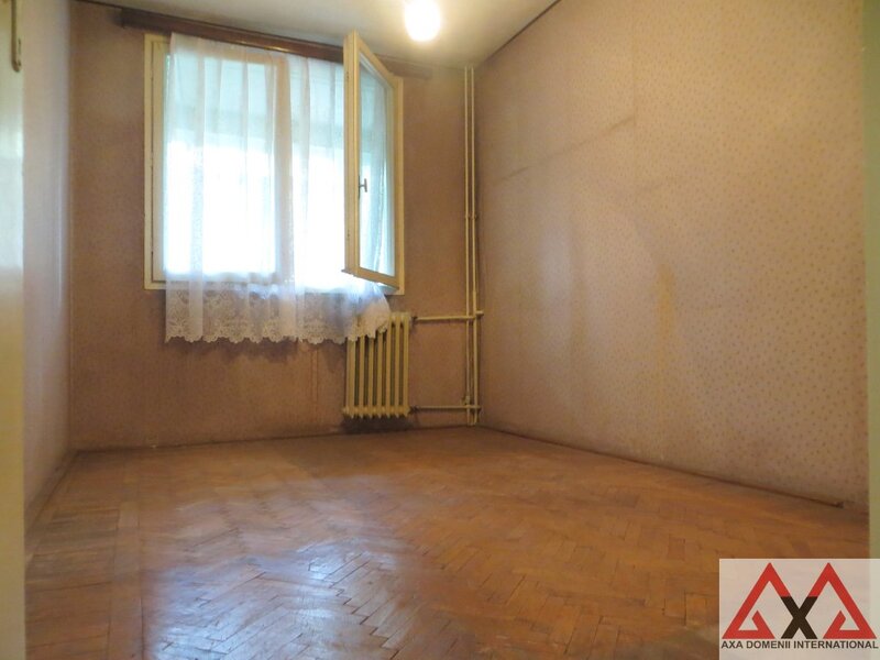 Titan, parc IOR, metrou Nic. Grigorescu, bloc H,