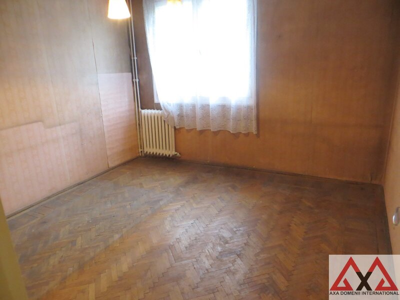 Titan, parc IOR, metrou Nic. Grigorescu, bloc H,